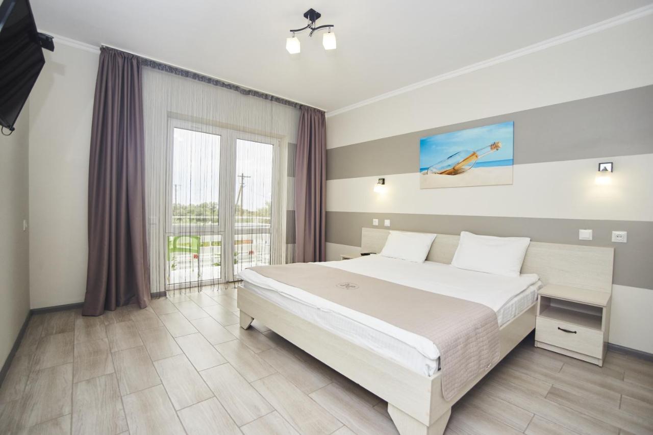 Family Hotel Happy Inn Zatoka Dış mekan fotoğraf