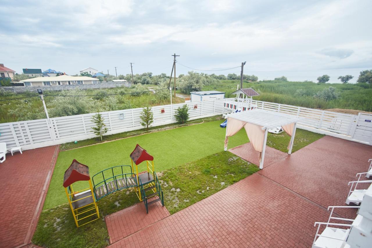 Family Hotel Happy Inn Zatoka Dış mekan fotoğraf